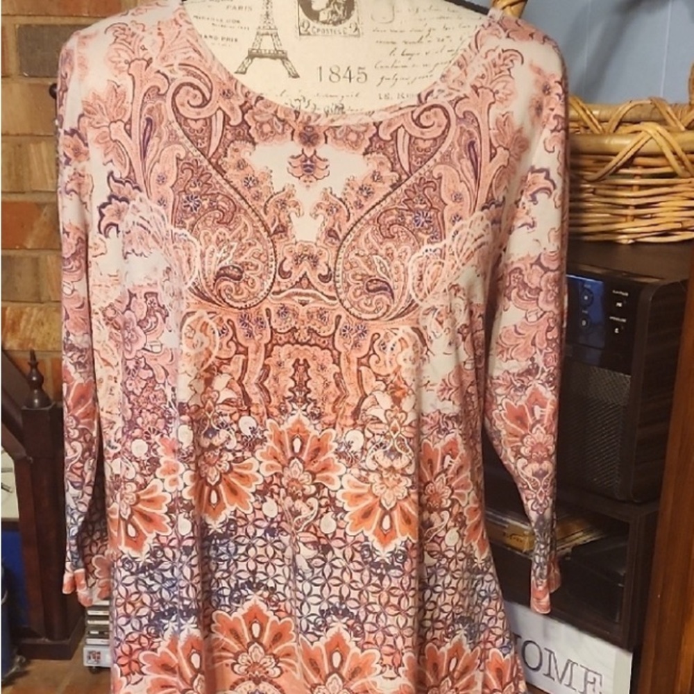 🦞🦞🦞3for 12$🦞🦞🦞Live and Let Live Pink and Orange Graphic Blouse